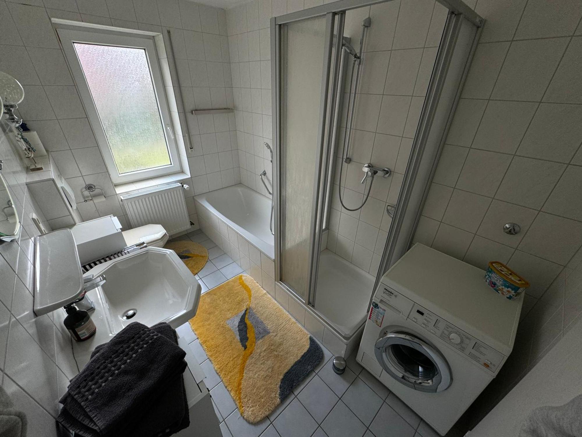 24a Unten Links 3 Apartment *